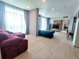 For sale 4 bedrooms condo in Watthana, Bangkok