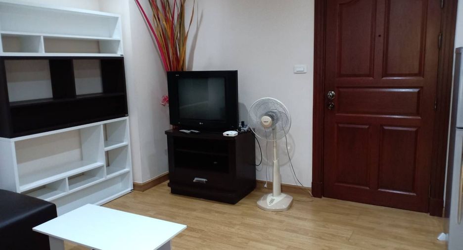À louer 1 chambre condo à Huai Khwang, Bangkok