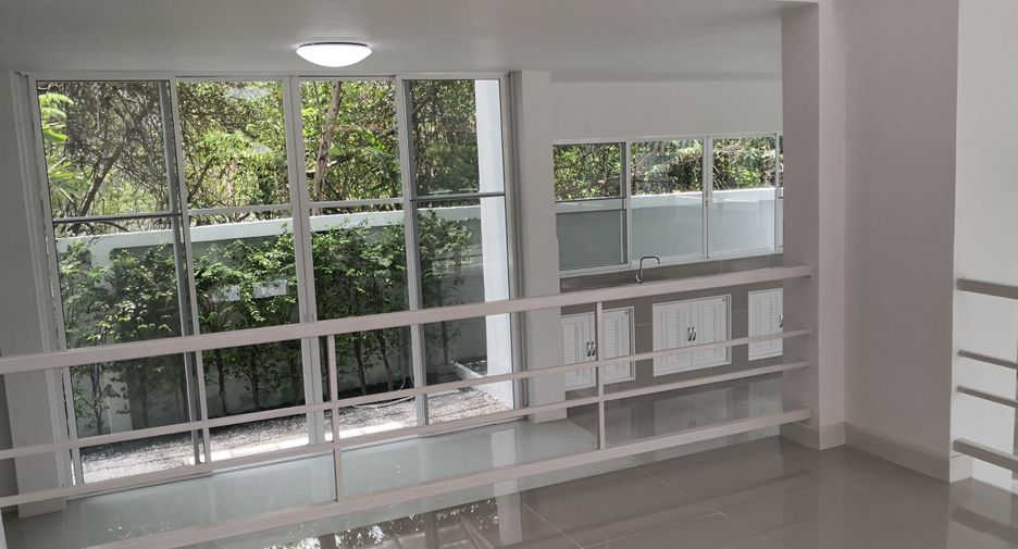For sale そして for rent 4 ベッドルーム house in Min Buri, Bangkok