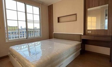 For rent 2 bedrooms condo in Pom Prap Sattru Phai, Bangkok