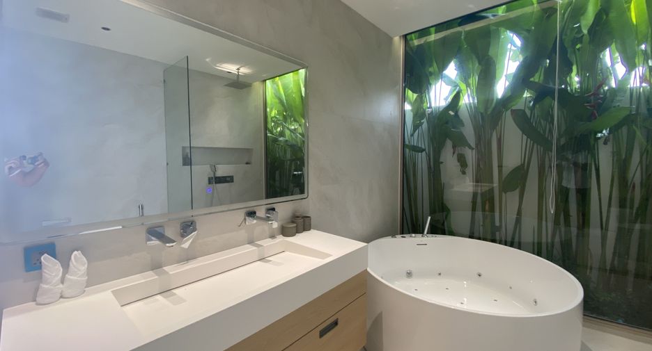 For sale 4 bedrooms villa in Thalang, Phuket