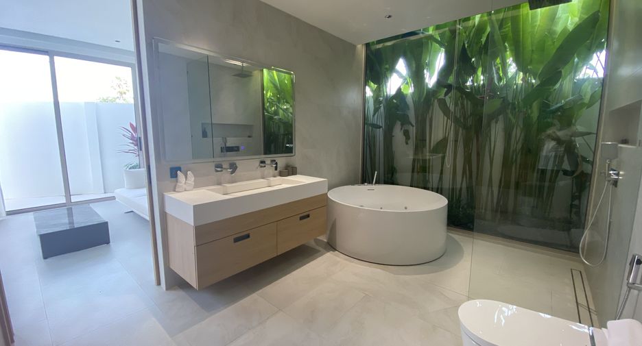 For sale 4 bedrooms villa in Thalang, Phuket