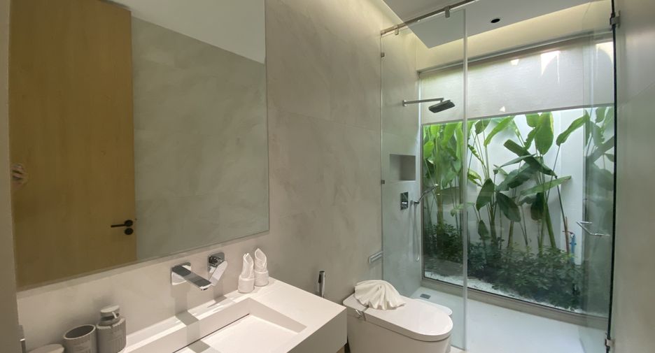For sale 4 bedrooms villa in Thalang, Phuket