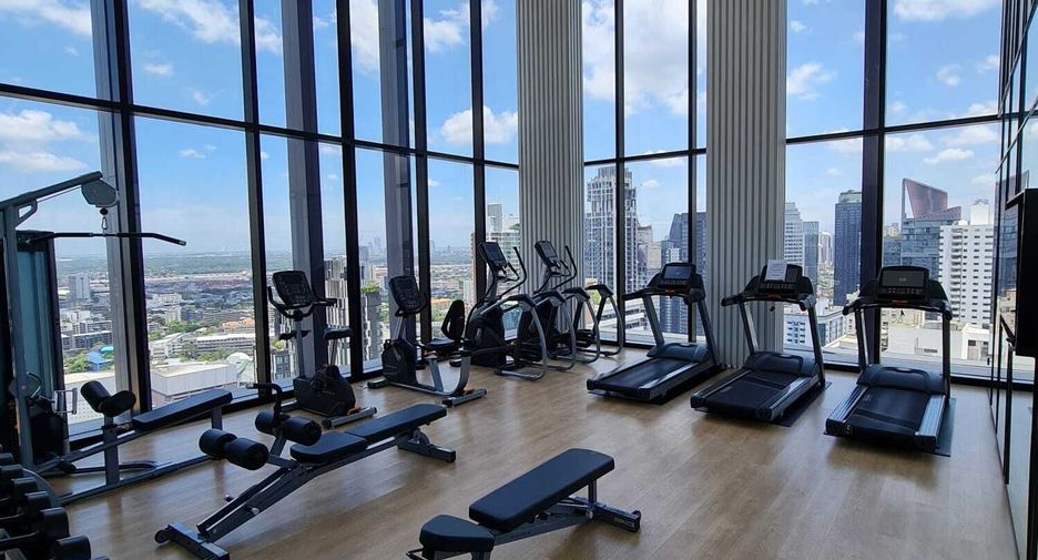 For rent 1 bed condo in Watthana, Bangkok