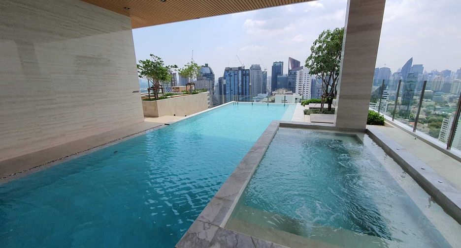 For rent 1 bed condo in Watthana, Bangkok