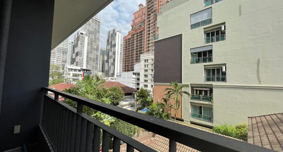 For rent 1 bed condo in Khlong Toei, Bangkok