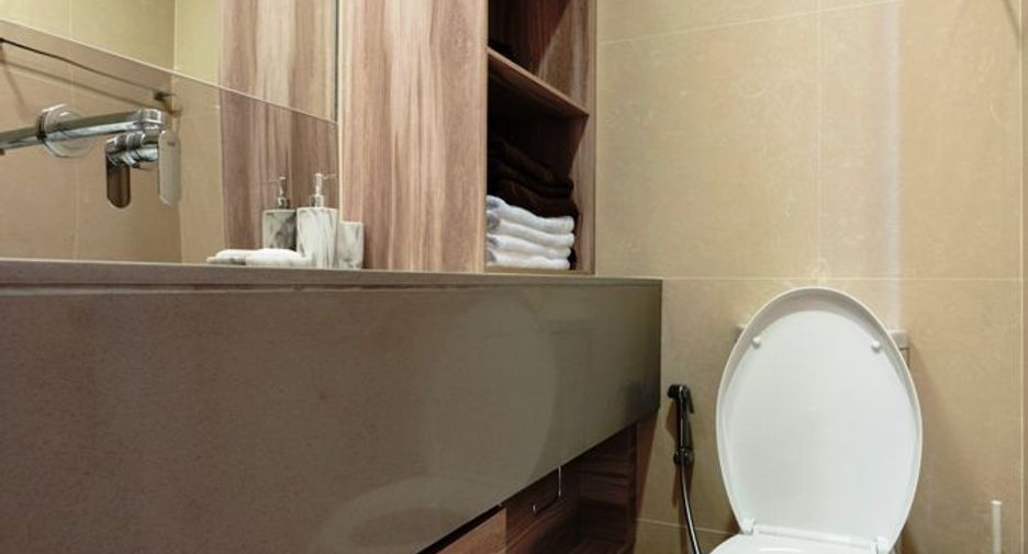 For rent 1 bed condo in Watthana, Bangkok