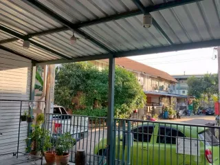 Reihenhaus zum Kauf mit 3 Zimmer in Mueang Samut Prakan, Samut Prakan