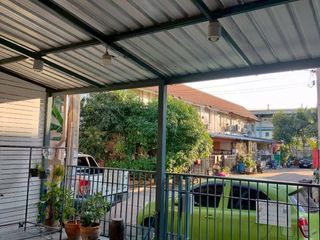 For sale 3 bedrooms townhouse in Mueang Samut Prakan, Samut Prakan