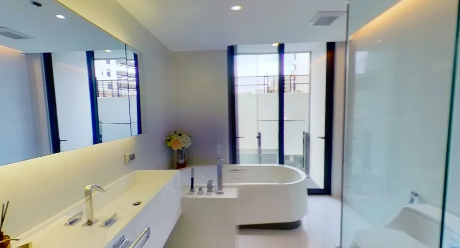 For sale 2 bedrooms condo in Watthana, Bangkok