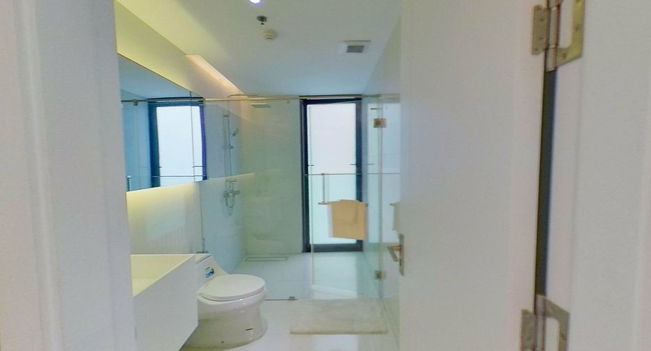 For sale 2 bedrooms condo in Watthana, Bangkok
