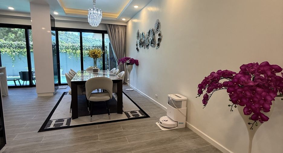 For sale 5 bedrooms house in Mueang Phuket, Phuket