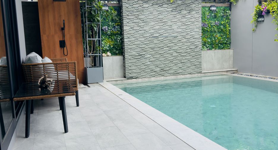For sale 5 bedrooms house in Mueang Phuket, Phuket