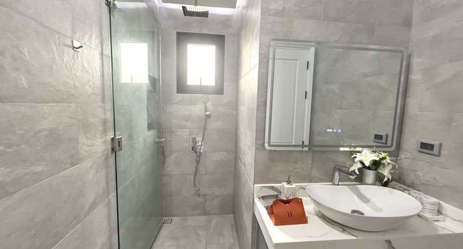 Casa en venta de 5 habitaciones en Mueang Phuket, Phuket