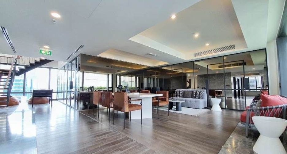 For sale 2 bedrooms condo in Khlong Toei, Bangkok