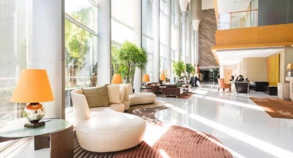 For rent 3 ベッドルーム condo in Sathon, Bangkok