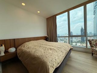 Condo en alquiler de 3 habitaciones en Sathon, Bangkok