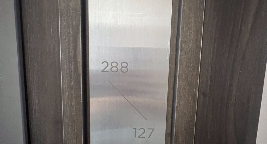 For rent 1 bed condo in Ratchathewi, Bangkok