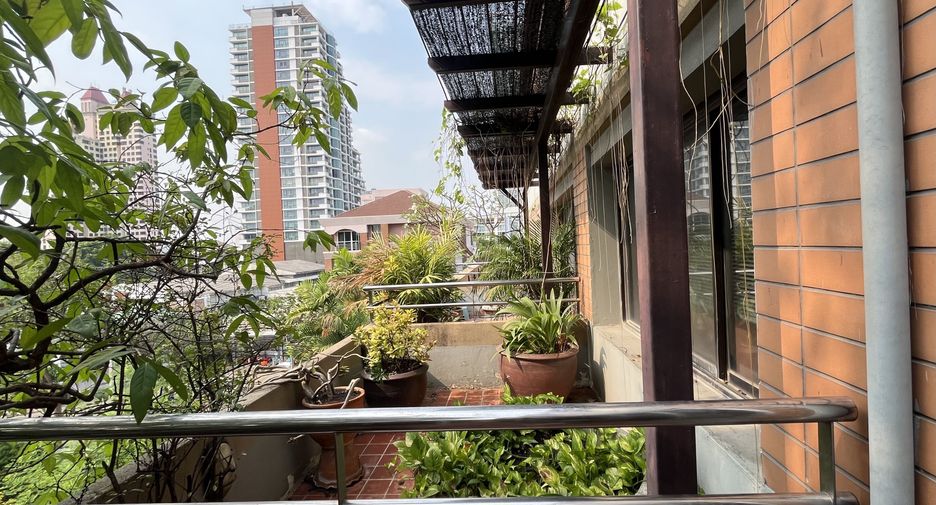 À louer 3 chambres appartement à Phaya Thai, Bangkok