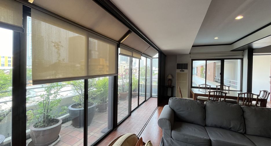 À louer 3 chambres appartement à Phaya Thai, Bangkok