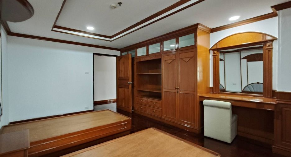ให้เช่า 3 ห้องนอน อพาร์ทเม้นท์ ใน วัฒนา, กรุงเทพฯ
