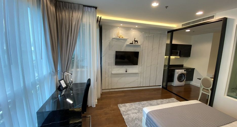 À louer studio condo à Pathum Wan, Bangkok