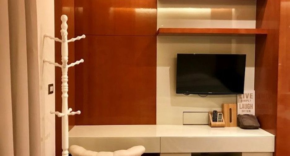 For rent 1 bed condo in Khlong Toei, Bangkok