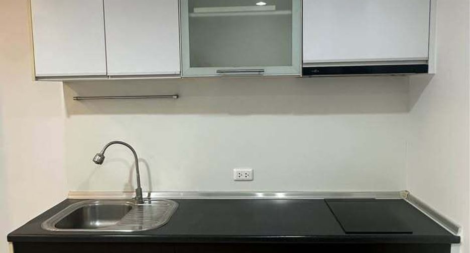 Condo en alquiler de 1 habitaciones en Watthana, Bangkok