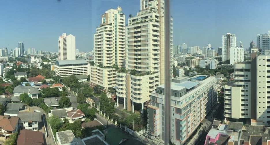 For sale and for rent 1 bed condo in Watthana, Bangkok