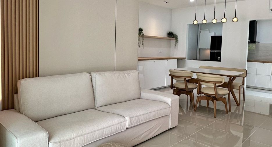 For rent 3 bedrooms townhouse in Bang Phli, Samut Prakan