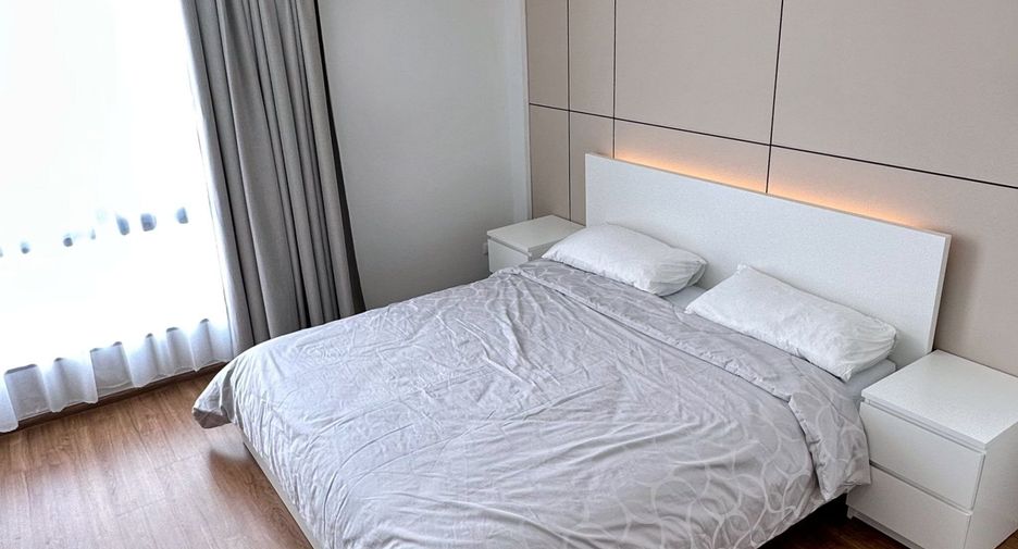 For rent 3 bedrooms townhouse in Bang Phli, Samut Prakan
