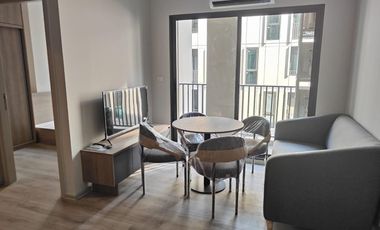 For rent 2 bedrooms condo in Huai Khwang, Bangkok