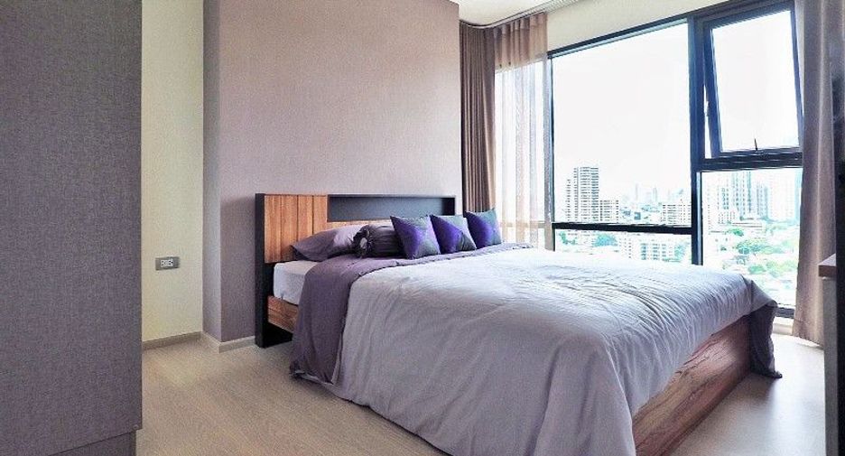 Condo en alquiler de 2 habitaciones en Khlong Toei, Bangkok