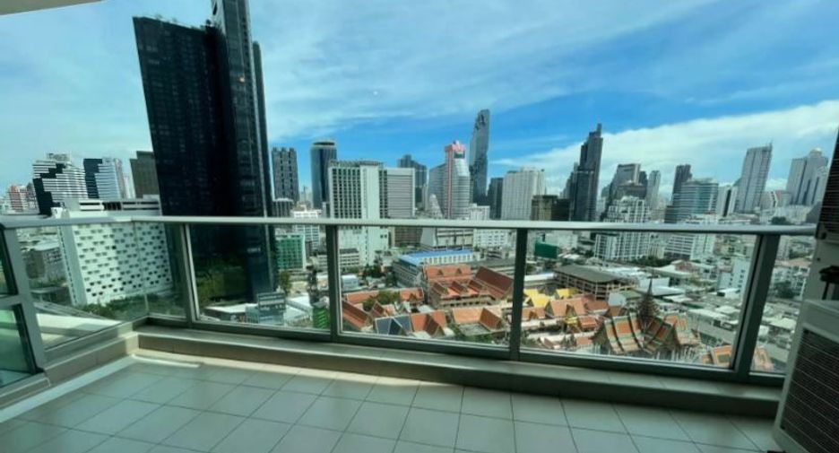 For rent 3 bedrooms condo in Bang Rak, Bangkok