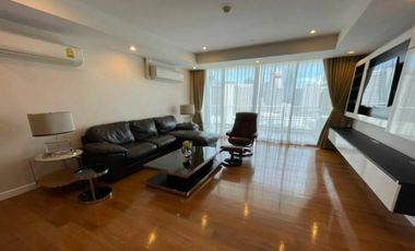 For rent 3 bedrooms condo in Bang Rak, Bangkok