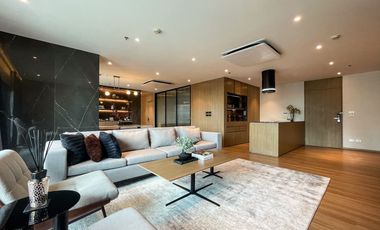For sale 3 bedrooms condo in Khlong Toei, Bangkok