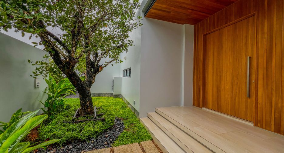 For sale 4 bedrooms villa in Thalang, Phuket