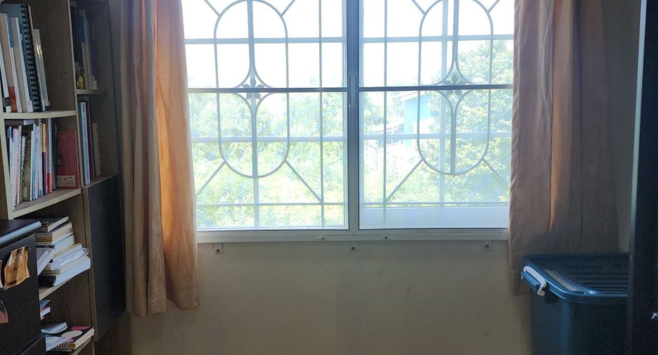 For sale 4 bedrooms house in Prawet, Bangkok