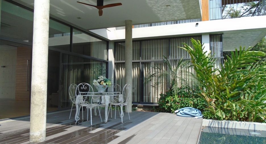 Villa en alquiler de 4 habitaciones en Watthana, Bangkok