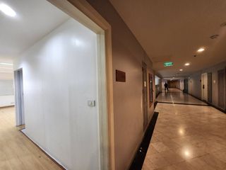 Oficina en alquiler en Bang Rak, Bangkok