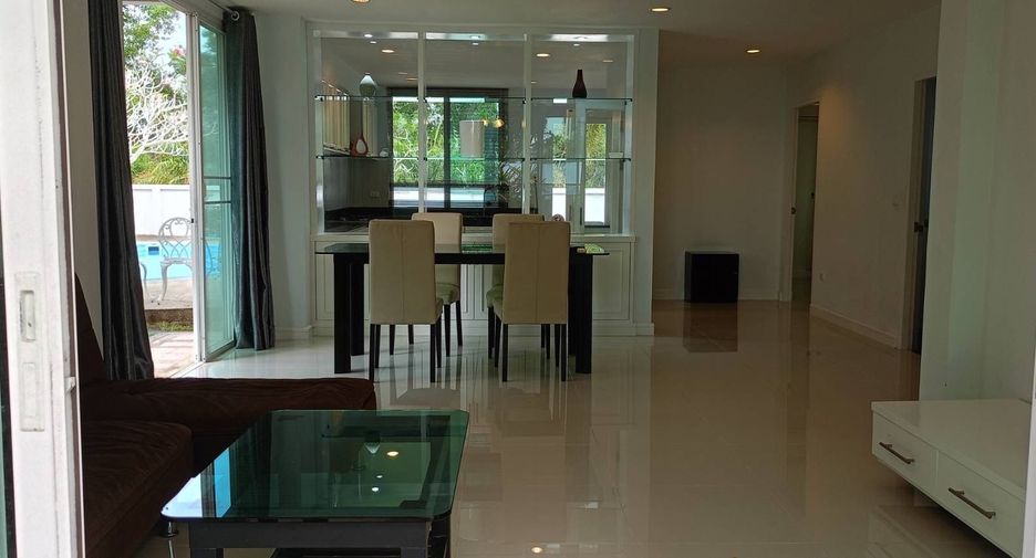 Haus zur Miete mit 3 Zimmer in Mueang Phuket, Phuket