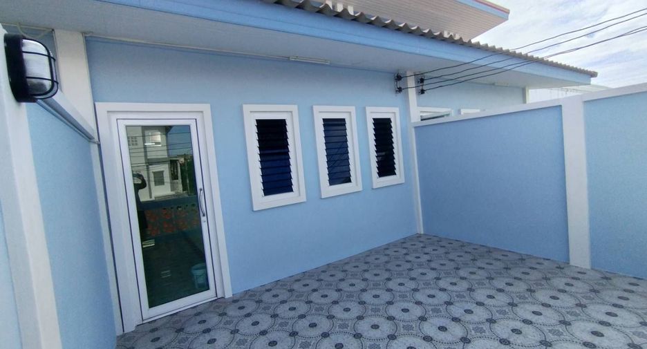 For sale 3 bedrooms townhouse in Nong Khaem, Bangkok