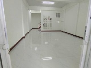 For sale 3 bedrooms townhouse in Nong Khaem, Bangkok
