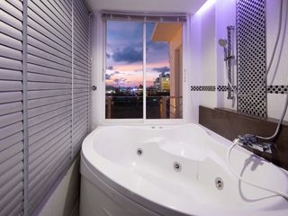 ขาย 50 ห้องนอน โรงแรม ใน กะทู้, ภูเก็ต
