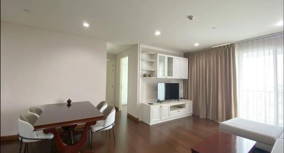For rent 4 bedrooms condo in Watthana, Bangkok