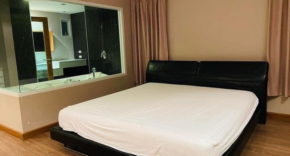 Wohnung zur Miete mit 2 Zimmer in Khlong San, Bangkok