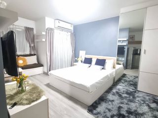 For sale スタジオ condo in Phra Khanong, Bangkok