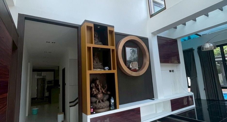 For sale and for rent 5 bedrooms villa in Thalang, Phuket