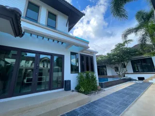 For sale and for rent 5 bedrooms villa in Thalang, Phuket