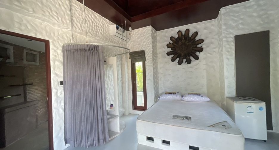 For sale and for rent 5 bedrooms villa in Thalang, Phuket
